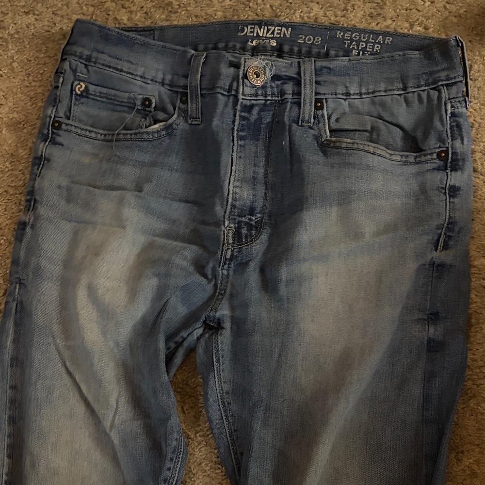 Levi's Men's Light Blue Slim Straight Jeans